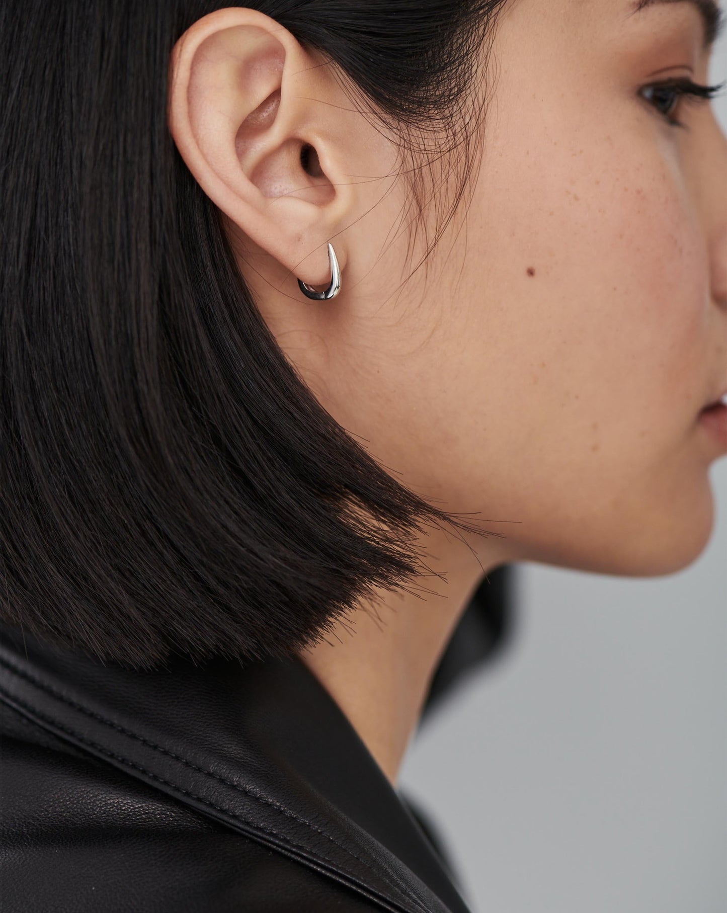 Fine Claw Huggies | 14ct White Gold