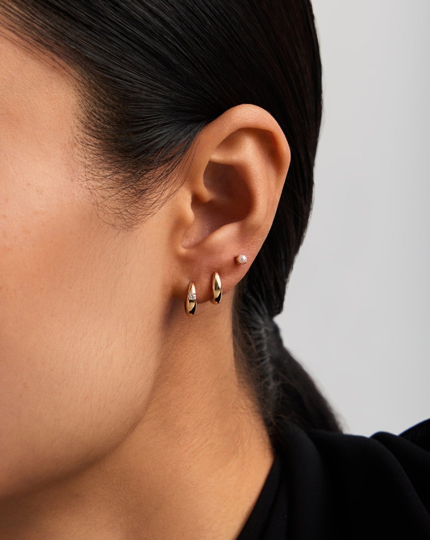 Fine Pearl Stud Earrings | 14ct Solid Gold/Pearl